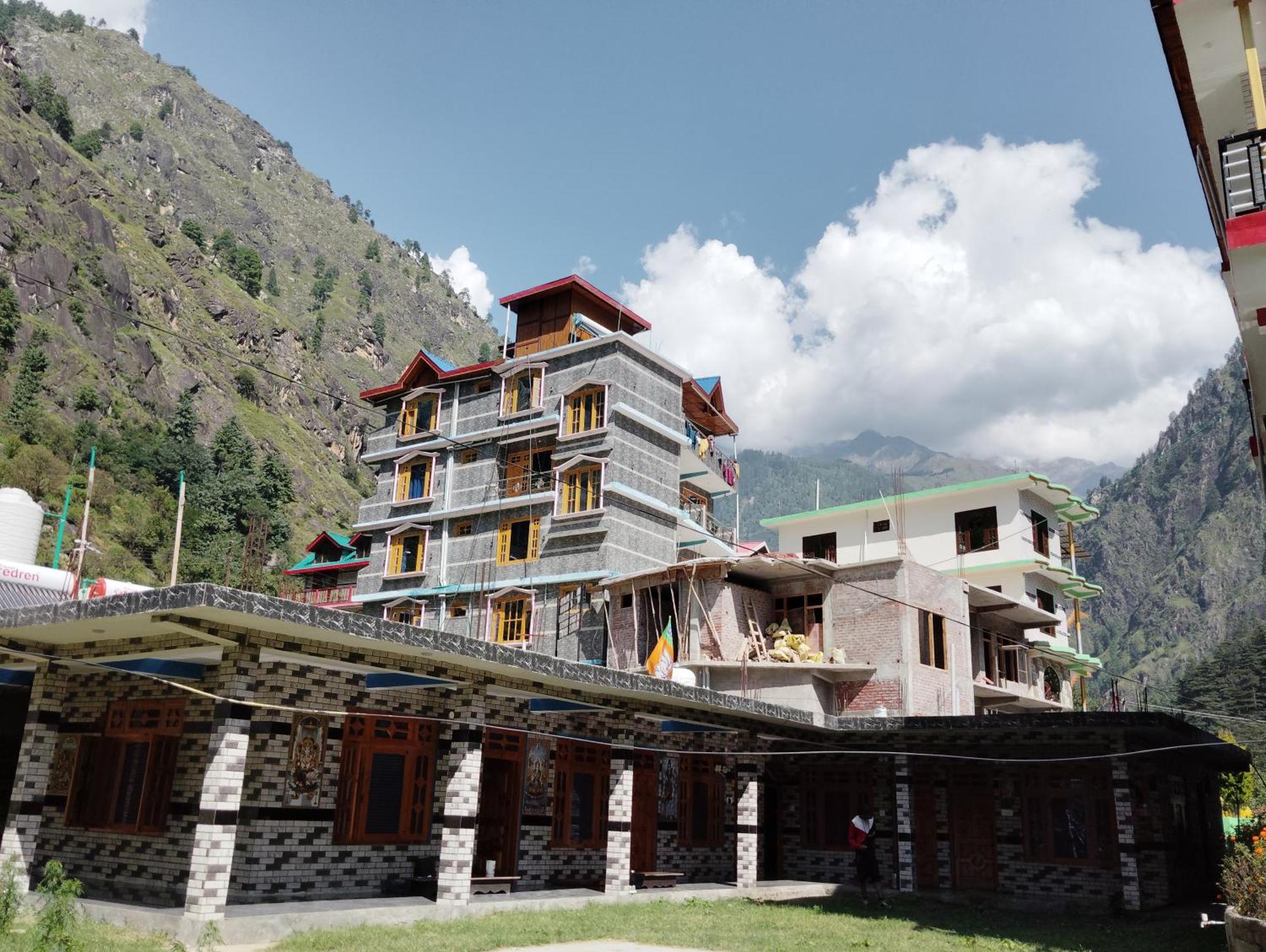 Hotel Dog N Hill Kasol Zewnętrze zdjęcie