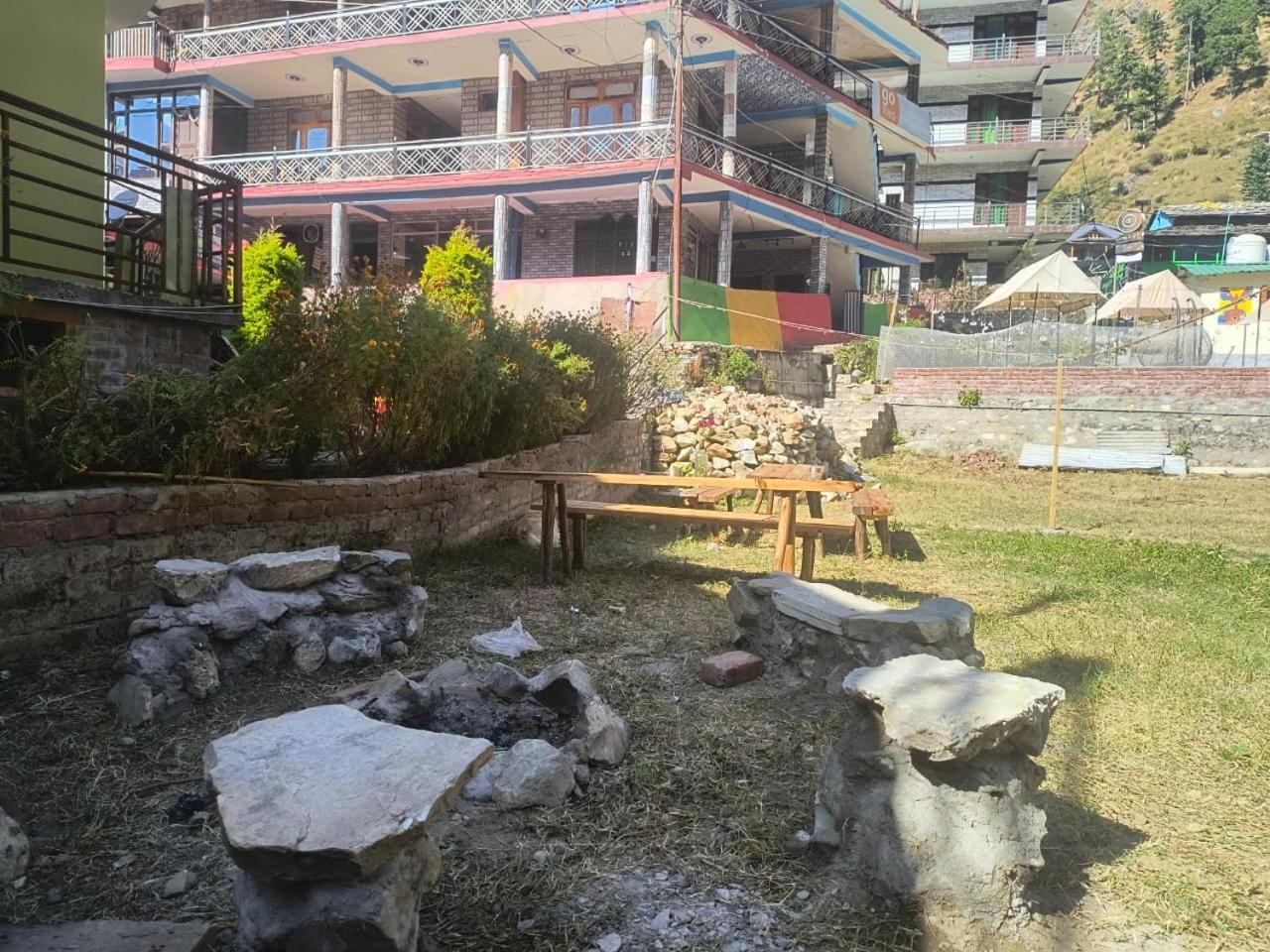 Hotel Dog N Hill Kasol Zewnętrze zdjęcie